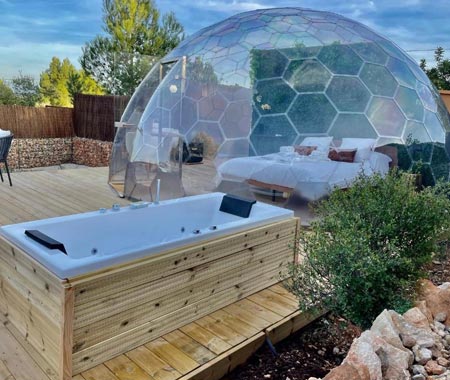 Habitación burbuja con jacuzzi en Castellón Habitación burbuja con jacuzzi en Castellón