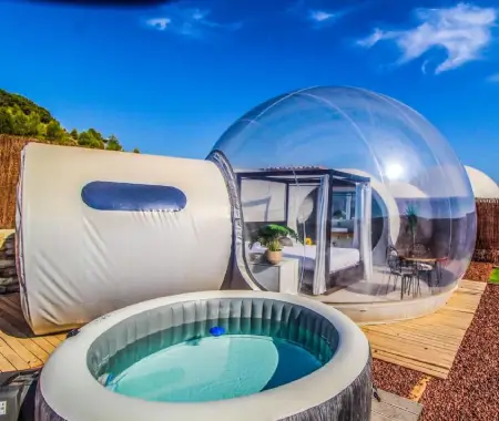 Hotel burbuja en Cuenca con jacuzzi